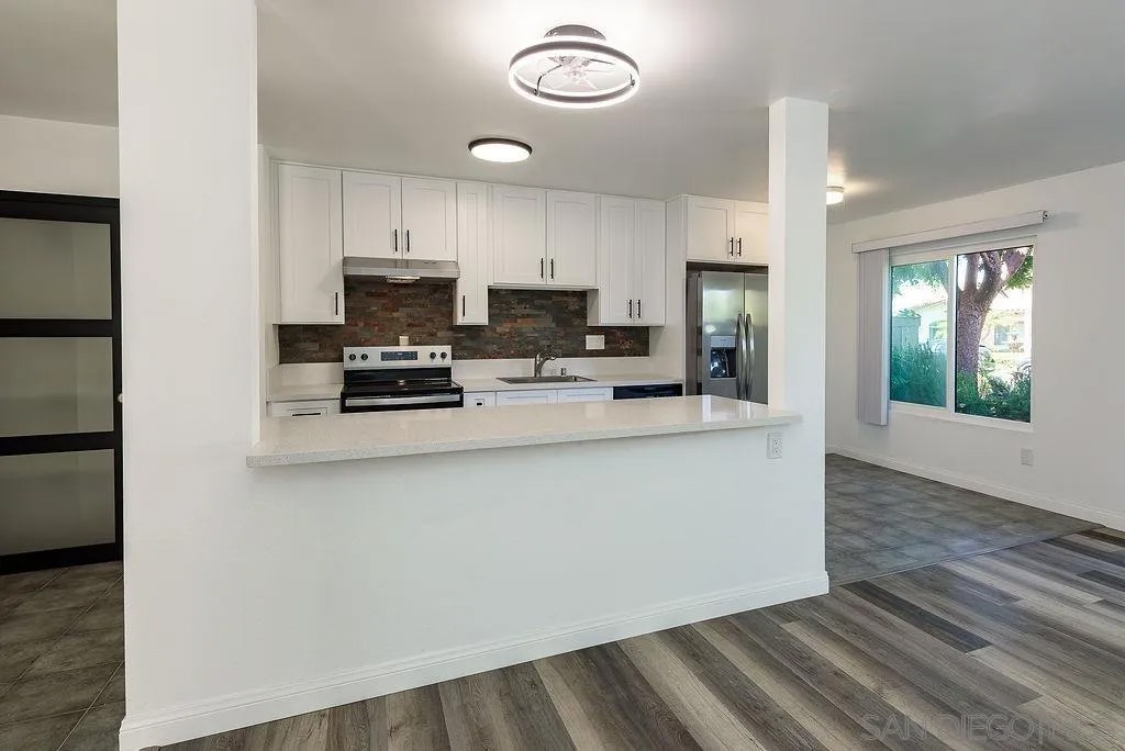 2388 Grand