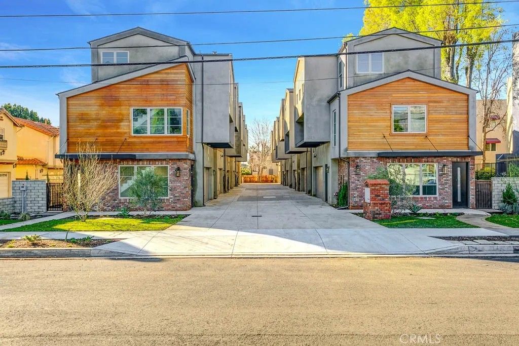 Photo of 530 Fano Street #E, Monrovia, CA 91016 (MLS # AR26082096)