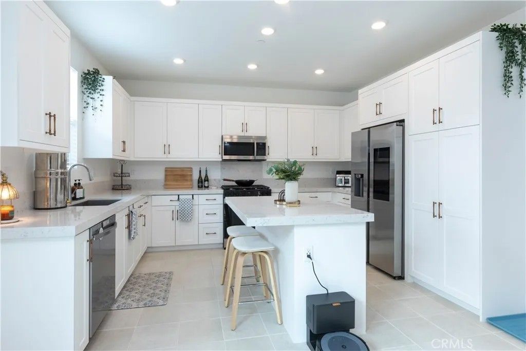 Photo of 1532 Painted Cave Ave, Chula Vista, CA 91913 (MLS # PW25249970)