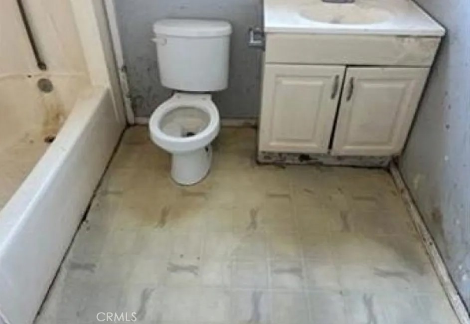 1153 Cedar