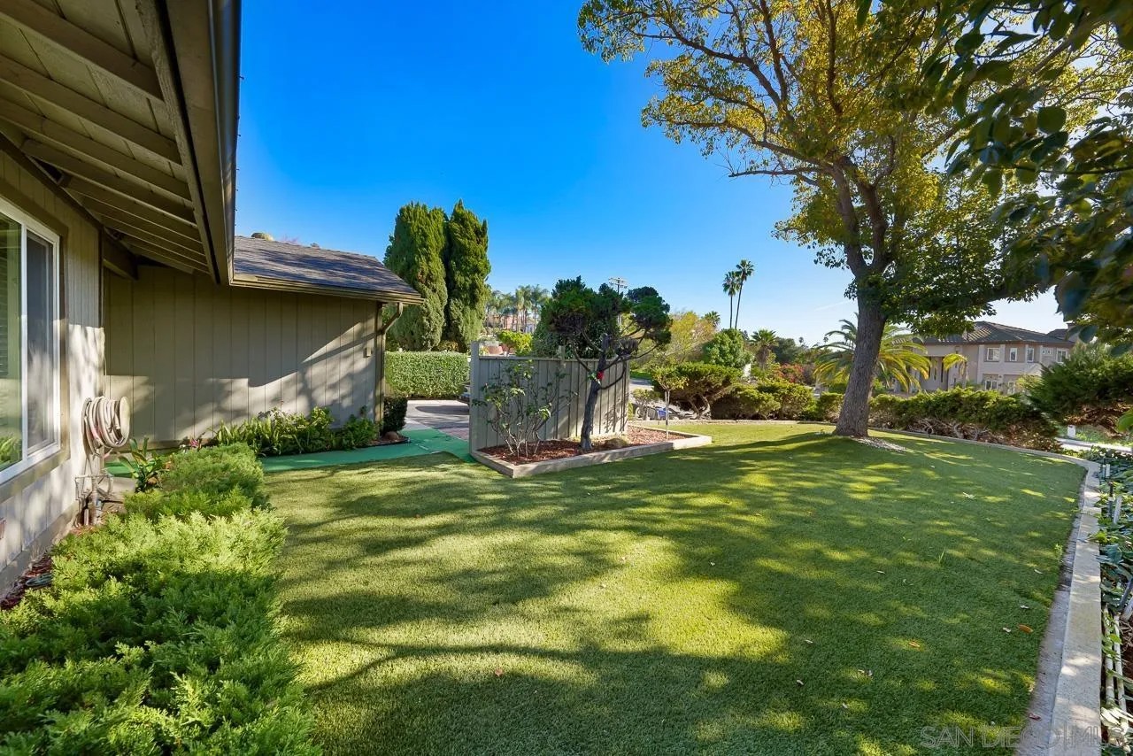 9130 Grossmont Boulevard