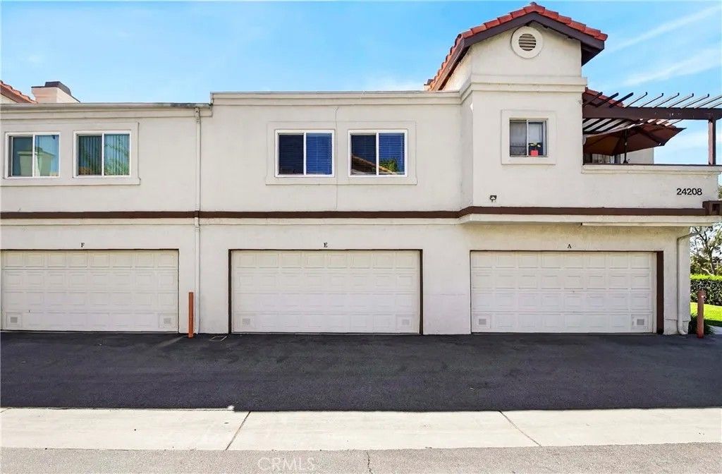 Photo of 24208 Sylvan Glen Road #E, Diamond Bar, CA 91765 (MLS # SB26059640)