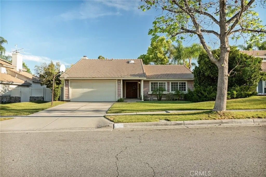 Photo of 1317 Susan Avenue, Redlands, CA 92374 (MLS # IG26063455)
