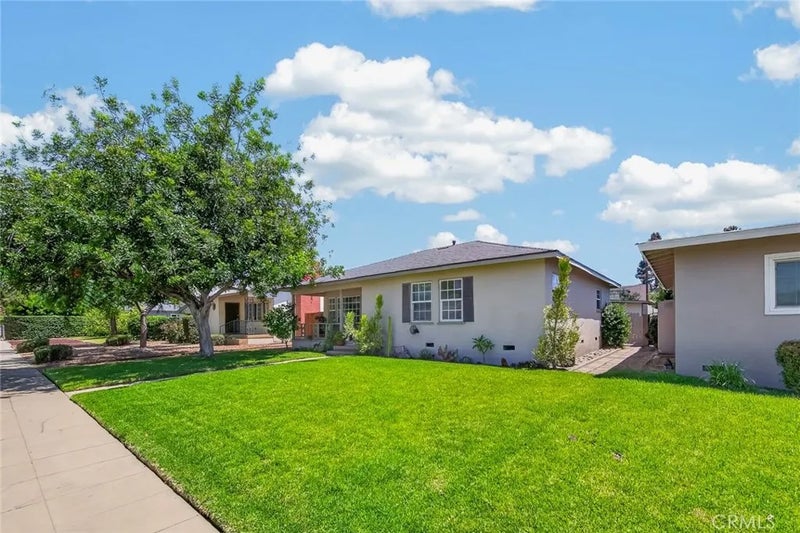 1006 N Sunset Avenue