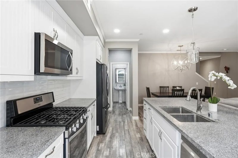22077 Barrington