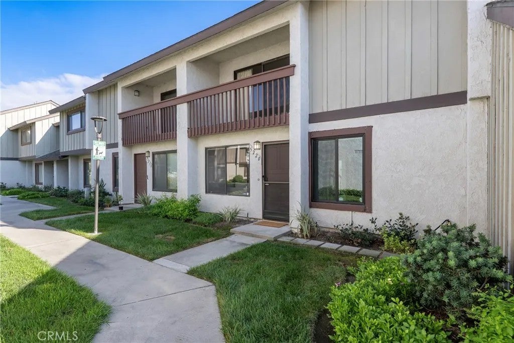1365 S Walnut 5220