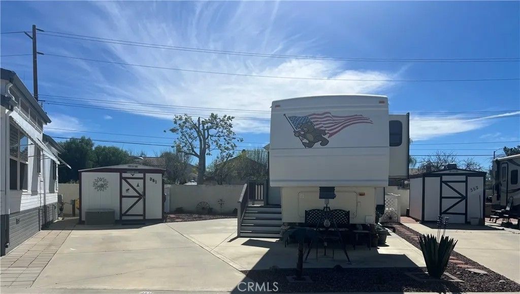 Photo of 1295 S Cawston Ave, Hemet, CA 92545 (MLS # SW26044141)