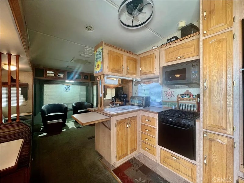 1295 S Cawston