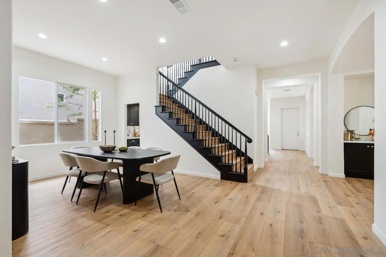 13133 Via Canyon Dr.