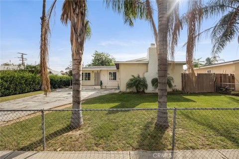 Photo of 3515 Ross ST, Riverside, CA 92503 (MLS # PW26114550)