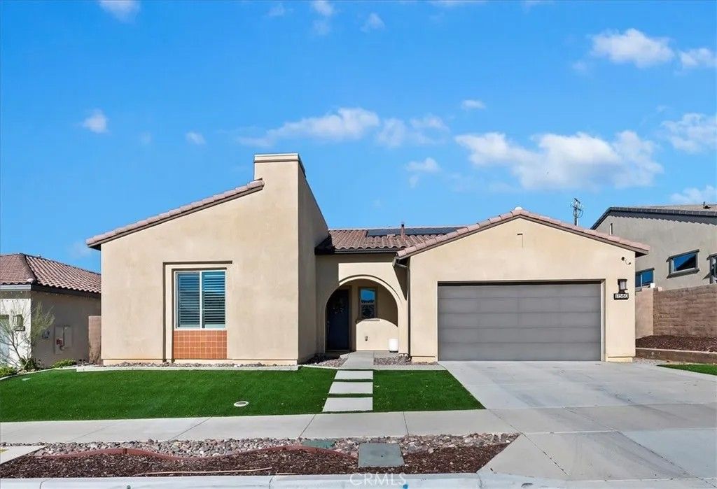 Photo of 11560 Arch Hill Drive, Corona, CA 92883 (MLS # IV25277408)