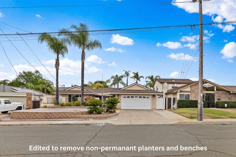 5437 Chaparajos Ct