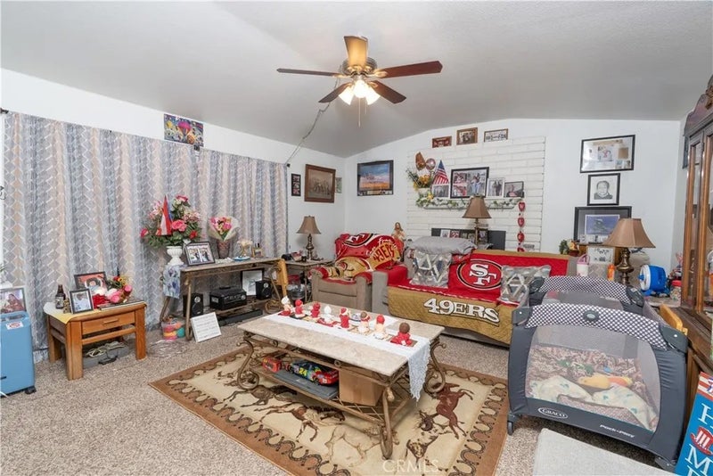 458 E Pleasant