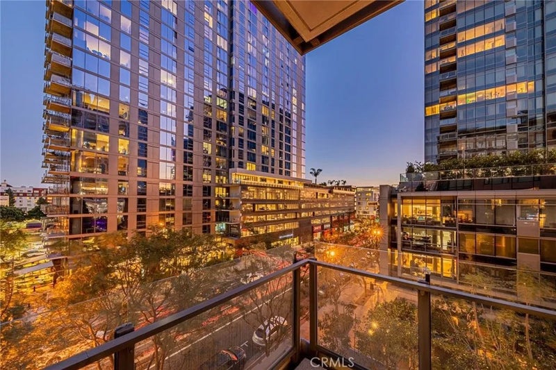 1111 S Grand Avenue 518