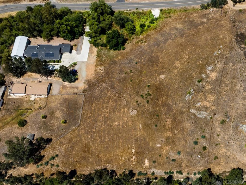 Photo of 0 Kauana Loa Dr, Escondido, CA 92029 (MLS # 250034201)