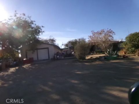 11258 5th Avenue Hesperia CA 92345