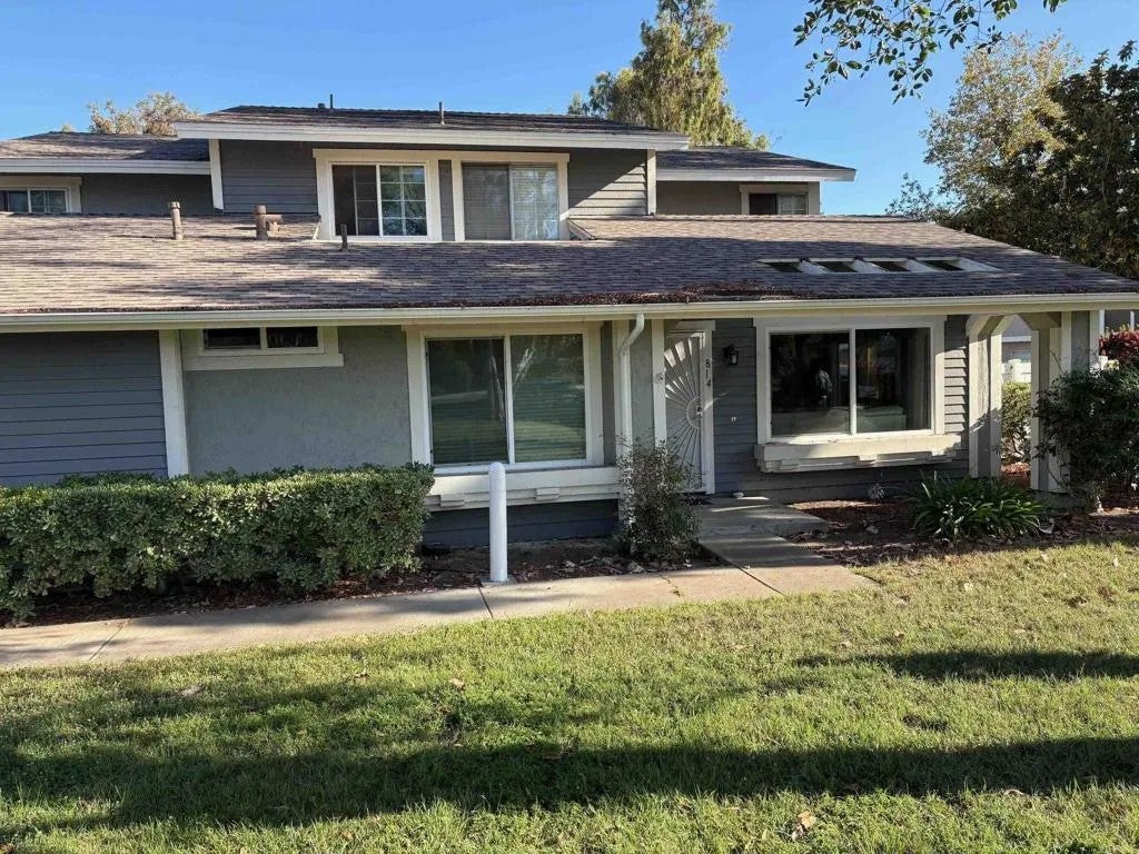 Photo of 814 Shelter Cove Way, Oceanside, CA 92058 (MLS # NDP2606642)