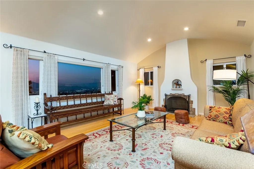 1404 Corona Drive