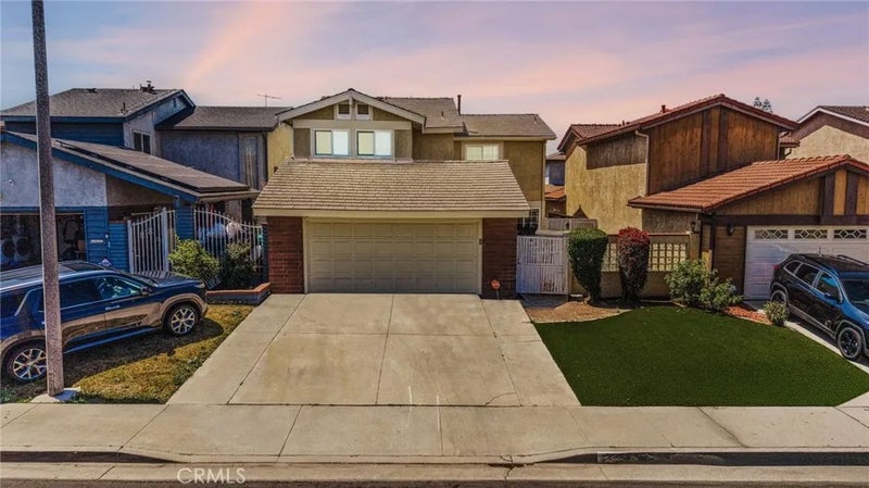 814 E Sandpoint Court