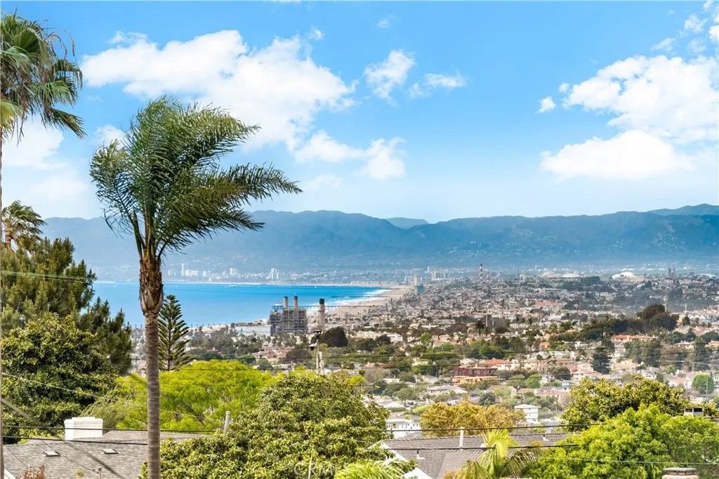 Photo of 5013 Via El Sereno, Torrance, CA 90505 (MLS # SB26077675)