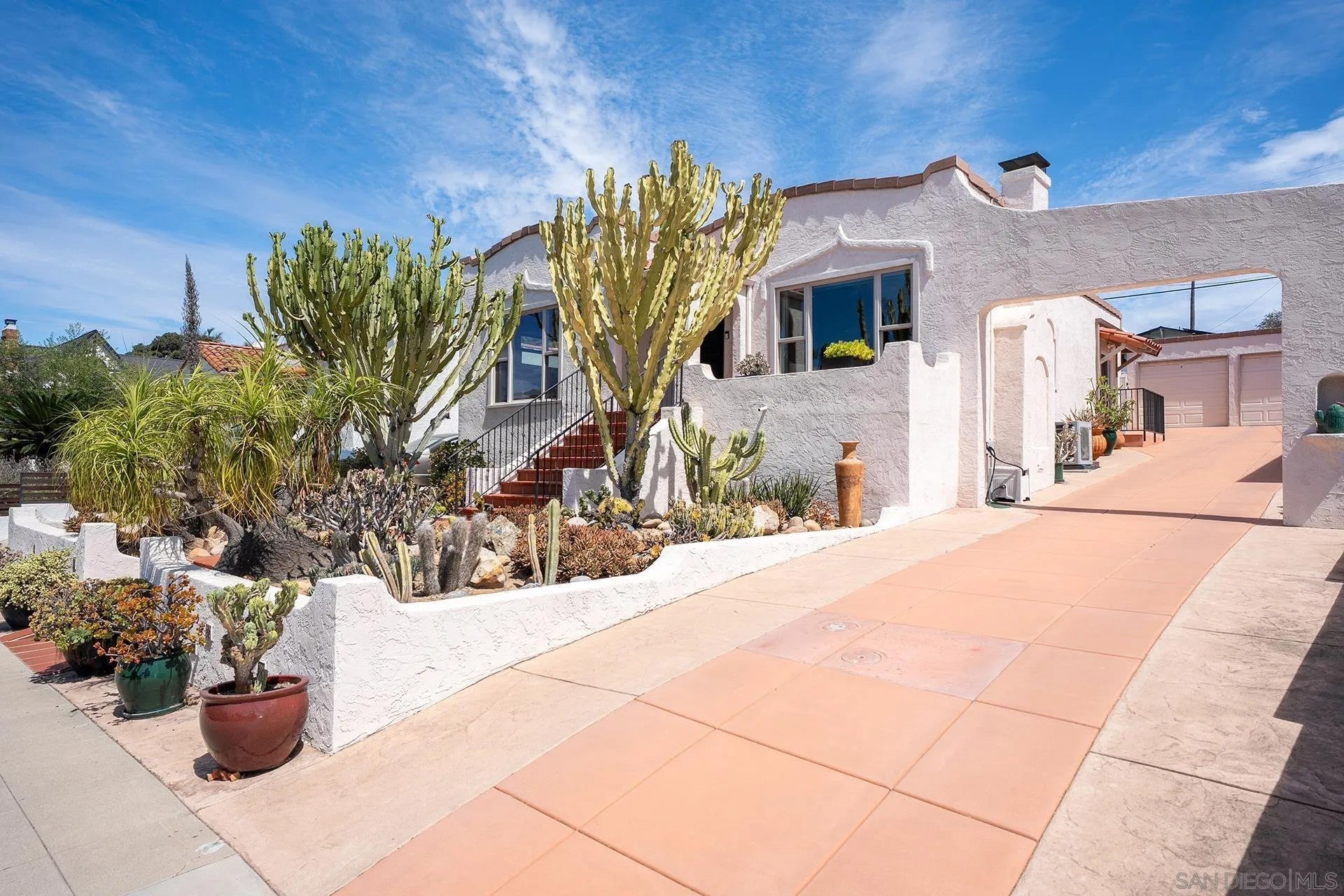 3559 Villa Terrace