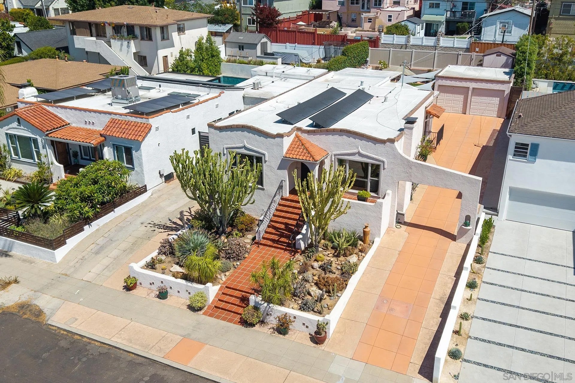 3559 Villa Terrace