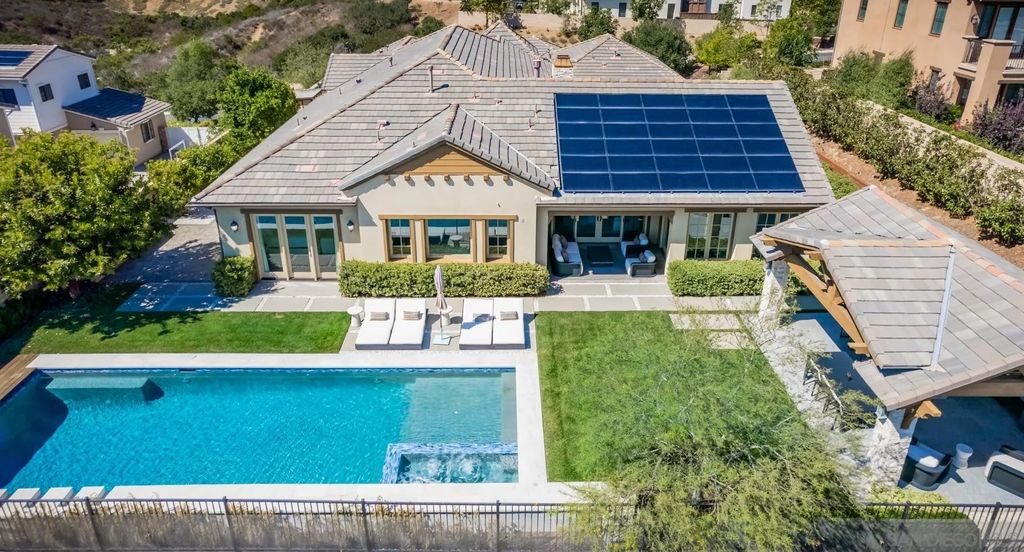 Photo of 10871 Cadence Isle Ct, San Diego, CA 92130 (MLS # 2601055)