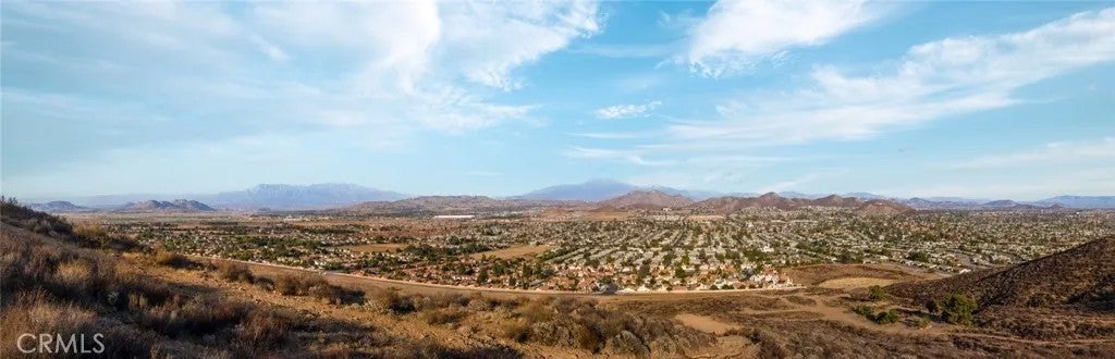Photo of 1 Valley Blvd, Menifee, CA 92586 (MLS # SW26193283)