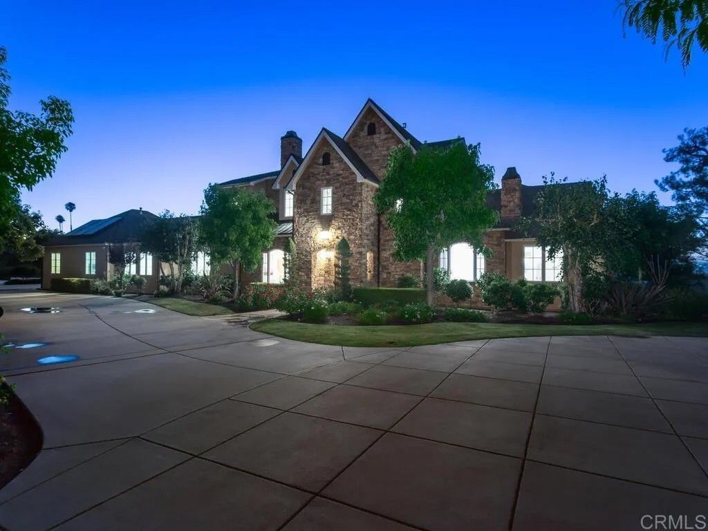 Photo of 32110 Dos Ninas Rd, Bonsall, CA 92003 (MLS # NDP2506895)