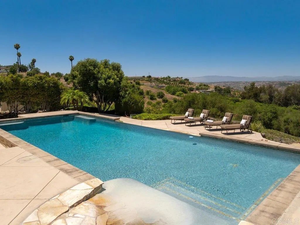 Photo of 32110 Dos Ninas Rd, Bonsall, CA 92003 (MLS # NDP2506895)