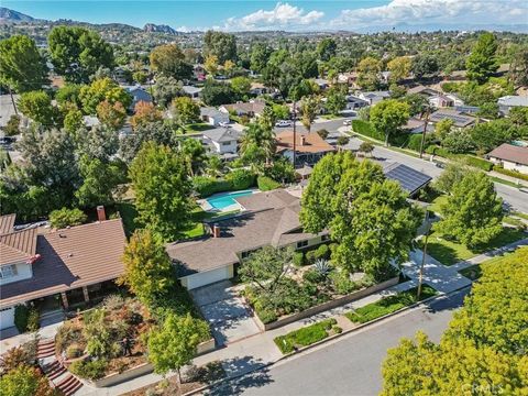 Tiny photo for 25035 Green Mill Avenue, Newhall, CA 91321 (MLS # SR25244370)