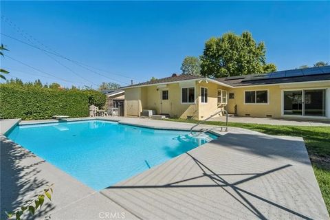 Tiny photo for 25035 Green Mill Avenue, Newhall, CA 91321 (MLS # SR25244370)