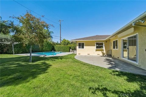 Tiny photo for 25035 Green Mill Avenue, Newhall, CA 91321 (MLS # SR25244370)