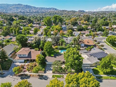Tiny photo for 25035 Green Mill Avenue, Newhall, CA 91321 (MLS # SR25244370)
