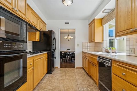 Tiny photo for 25035 Green Mill Avenue, Newhall, CA 91321 (MLS # SR25244370)