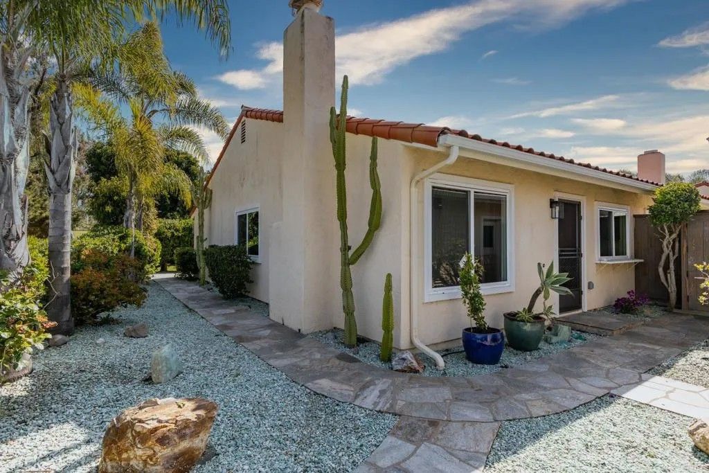 Photo of 6462 Camino Del Parque, Carlsbad, CA 92011 (MLS # NDP2509218)