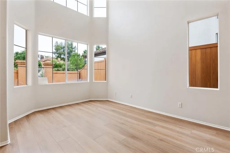 23989 Crowned Partridge Lane