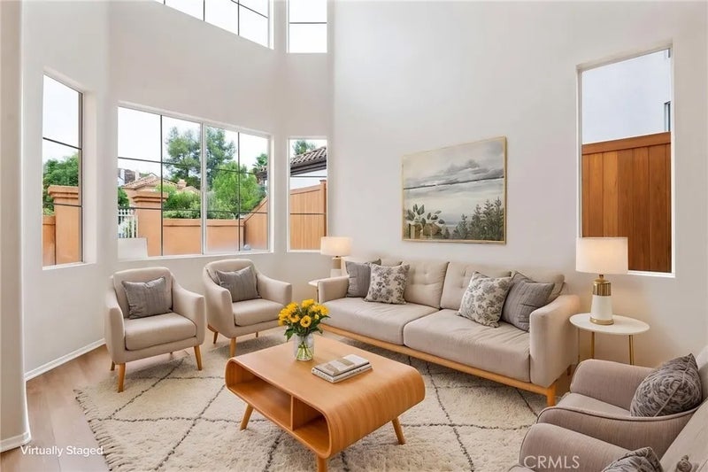23989 Crowned Partridge Lane