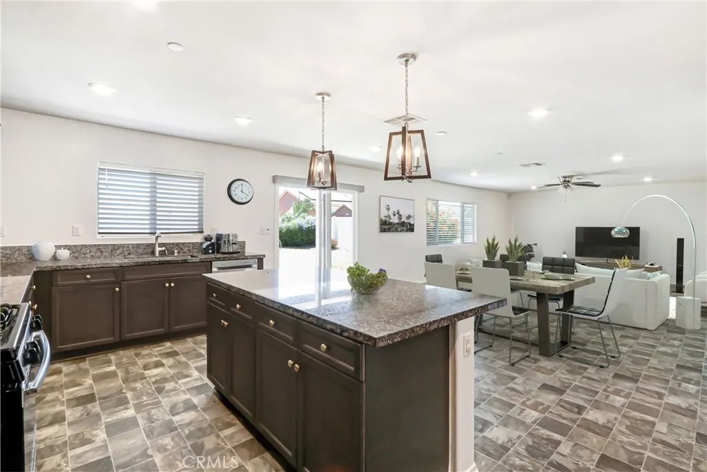 29341 Wyatt Earp Way