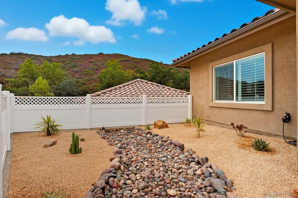 Photo of 221 Frances Dr, El Cajon, CA 92019 (MLS # 250041303)