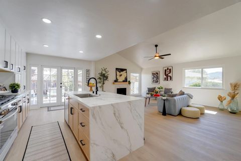 12201 Casero Place San Diego CA 92128