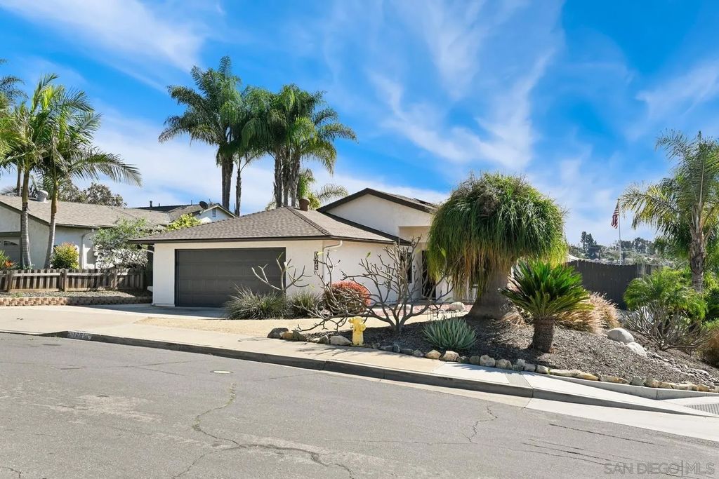 Photo of 1005 Hazen Dr, San Marcos, CA 92069 (MLS # 260003726)