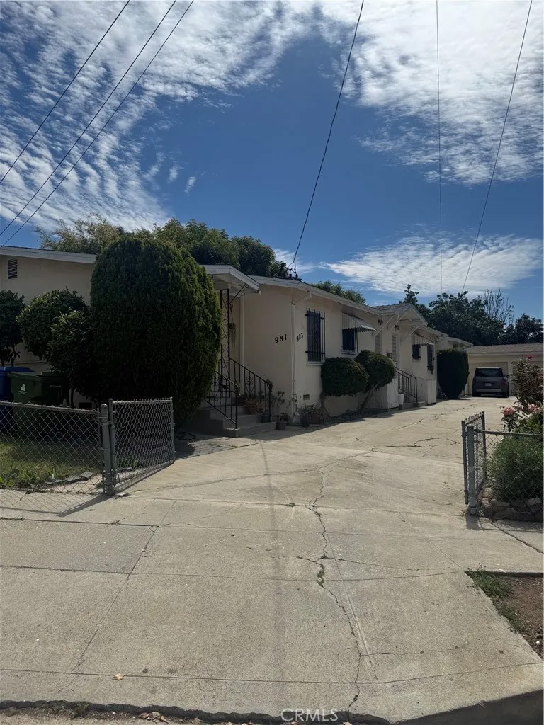 981 W Kensington
