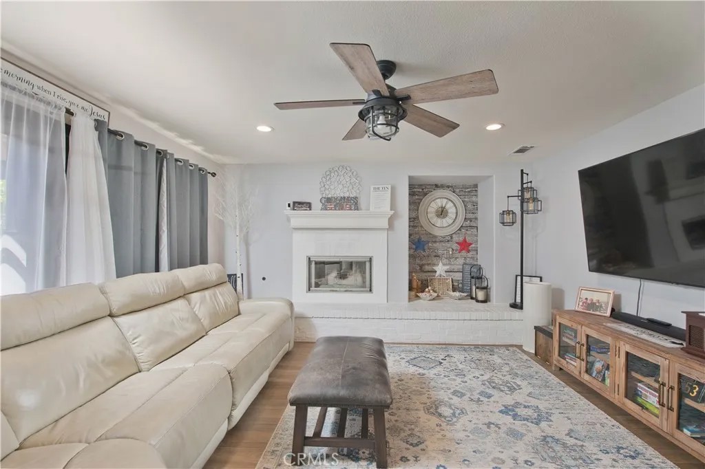 26360 Teal Court