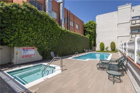 Tiny photo for 17914 Magnolia Boulevard #127, Encino, CA 91316 (MLS # SR25246119)