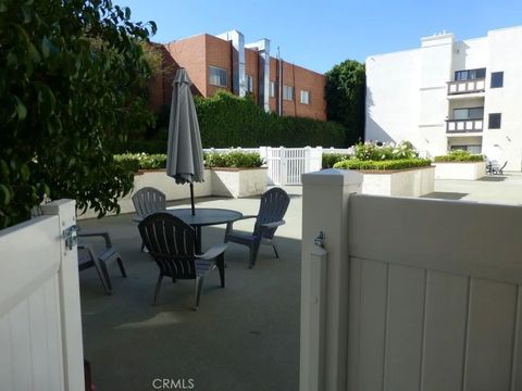 Tiny photo for 17914 Magnolia Boulevard #127, Encino, CA 91316 (MLS # SR25246119)