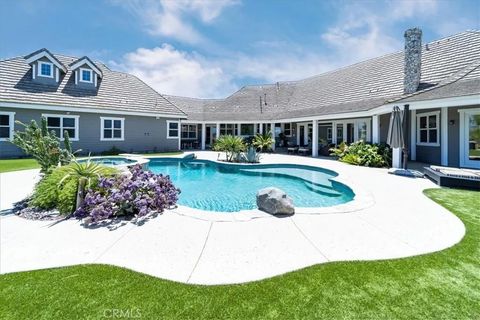 Photo of 42160 Calle Barbona, Temecula, CA 92592 (MLS # SW26015121)