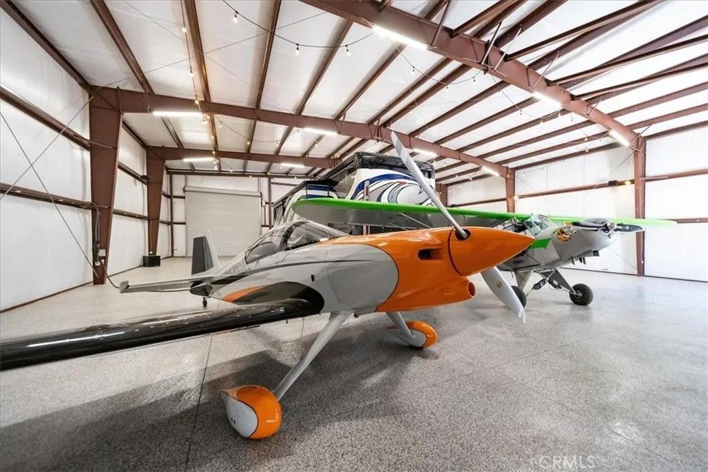 Photo of 42160 Calle Barbona, Temecula, CA 92592 (MLS # SW26015121)