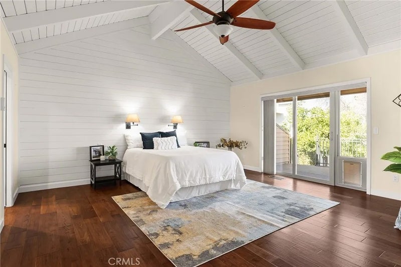 5360 Treasure Hill