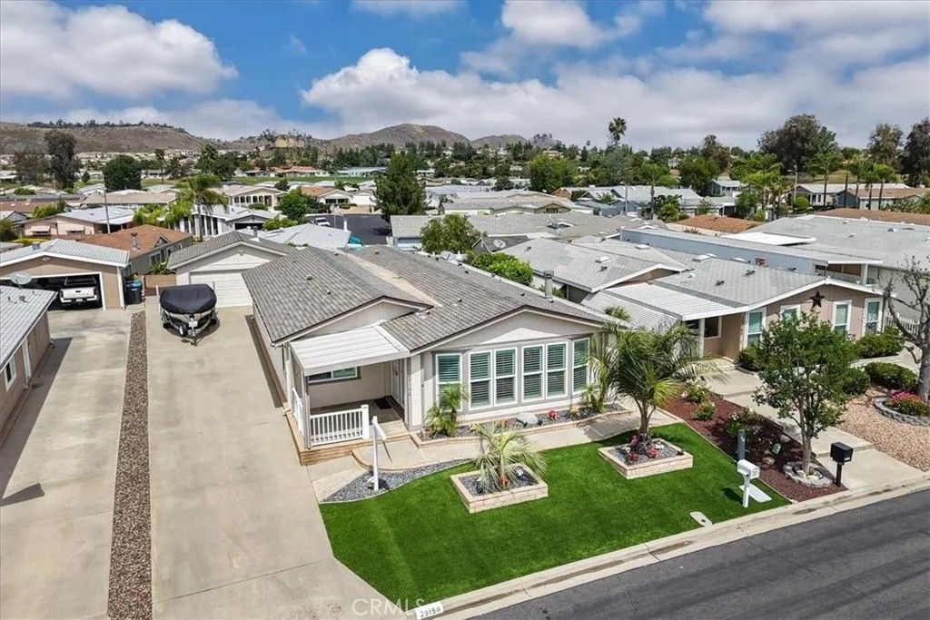 Photo of 29150 Calle Cisne, Murrieta, CA 92563 (MLS # SW26049920)